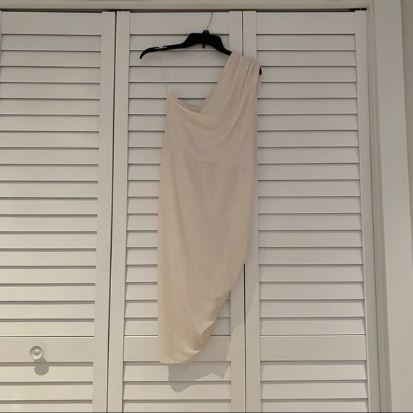 My Tribe One Shoulder Ruched Dress - Picture 2 of 8